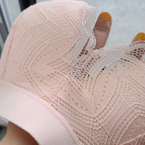 Adrienne vittadini studio bra pink white new - Picture 10 of 12